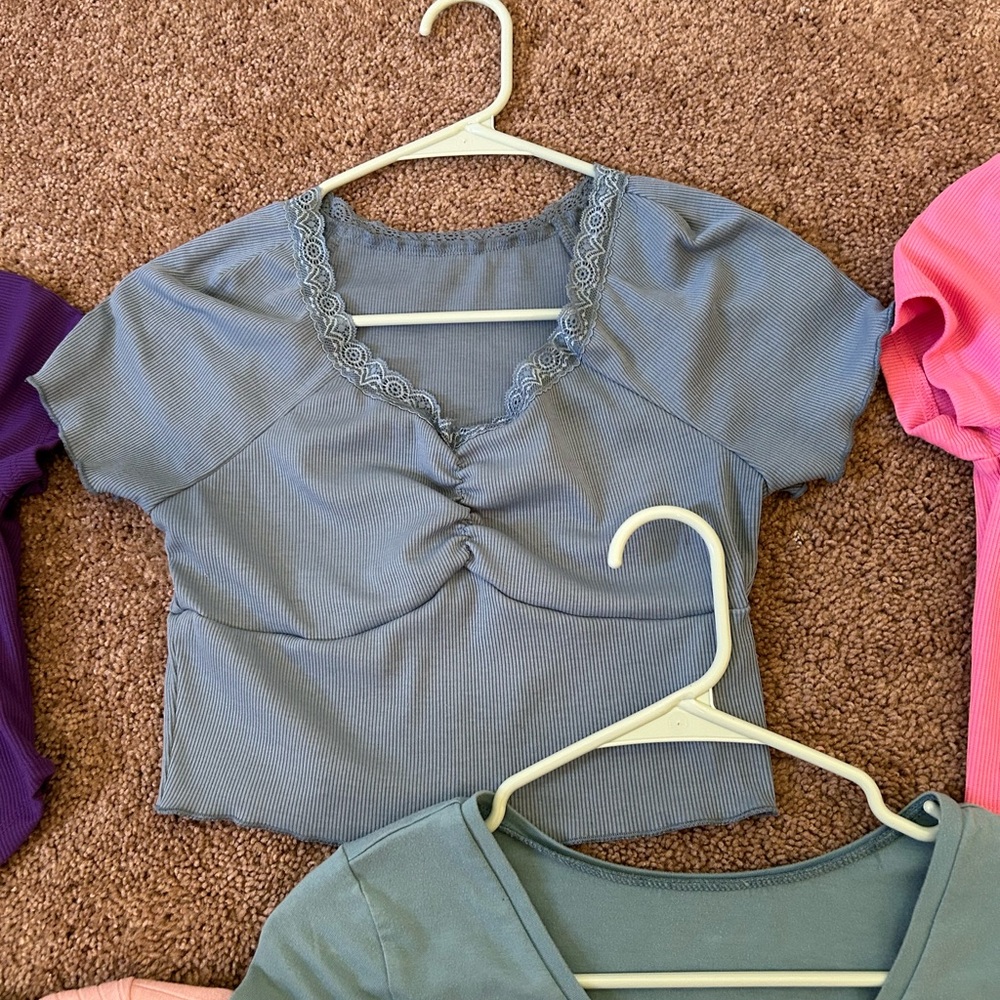 Women/junior crop top Bundle - Picture 8 of 16